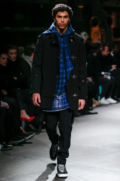 Look 38